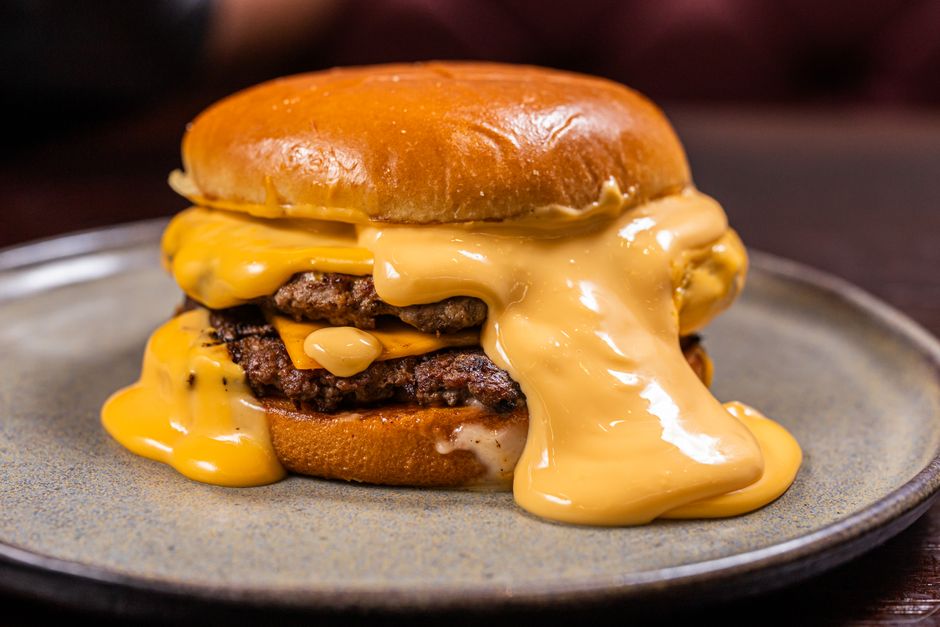 Burgers at KAAFII Cafe Niwai