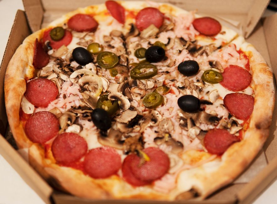 Mexican Pizza at KAAFII Cafe Niwai